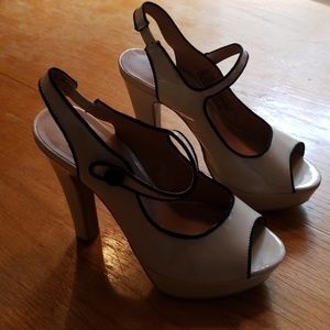 LC Lauren Conrad Winnie peep toe, size 7.5